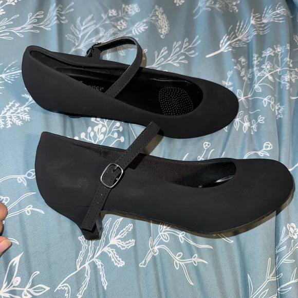 Cute small black heels shoes - Picture 3 of 3